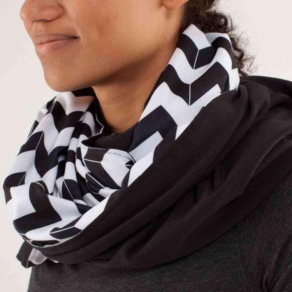 Lululemon Vinyasa Scarf